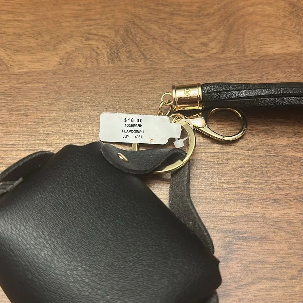 AirPods Pro cover case keychain